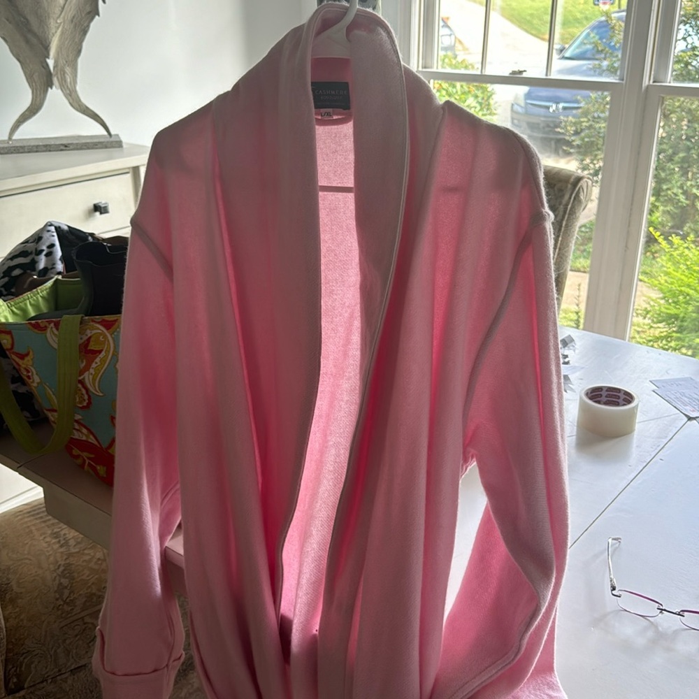 Cashmere robe